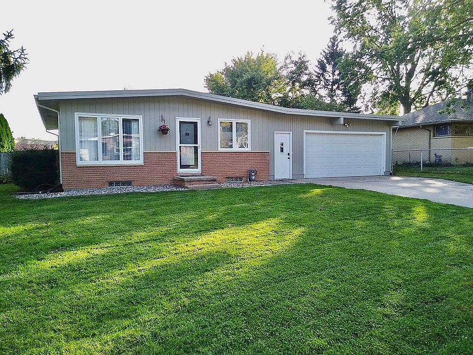 1st image of 1803 Crescent Dr