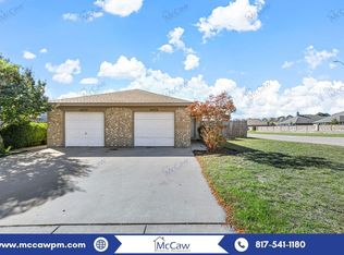10275 Aurora Dr, Fort Worth, TX 76108