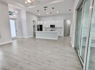3027 SW 16th Place Cpe, Coral, FL 33914
