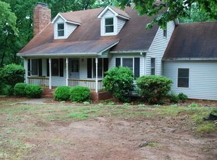 393 Crawford Cir, Toccoa, GA 30577