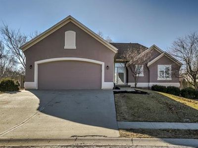 2820 NW Westbrooke Cir, Blue Springs, MO, 64015