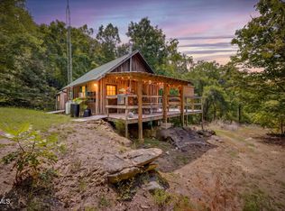 427 Mini Horse Dr, Gate City, VA 24251