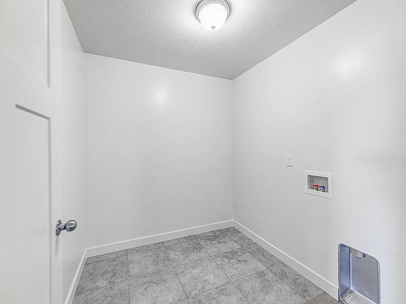 4th image of 5622 W Island Ridge Dr