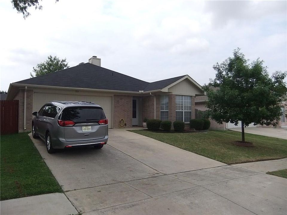 1st image of 733 Ponselle Dr