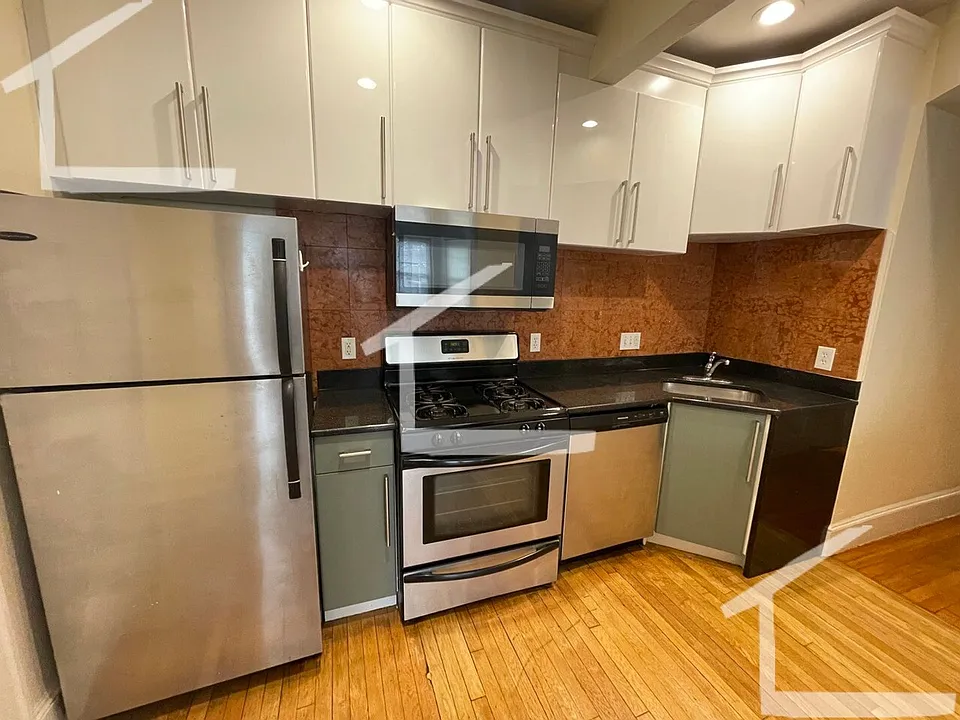 69 Babcock St #1