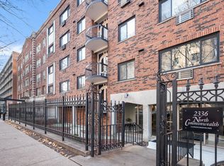 2336 N Commonwealth Ave APT 109, Chicago, IL 60614
