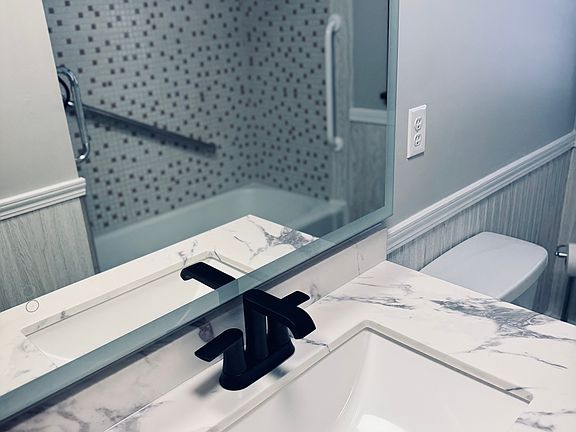 5th image of 1419 S Carpenter Rd #1419