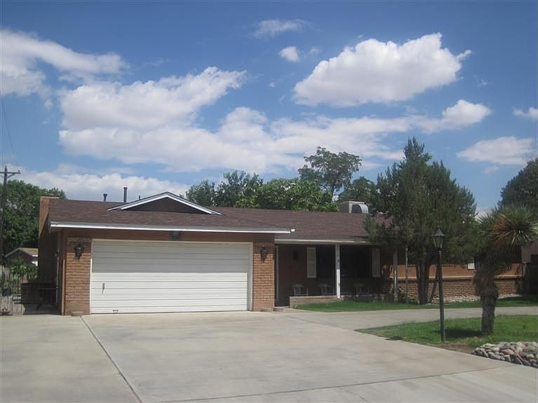 2nd image of 3614 Camino Alameda SW
