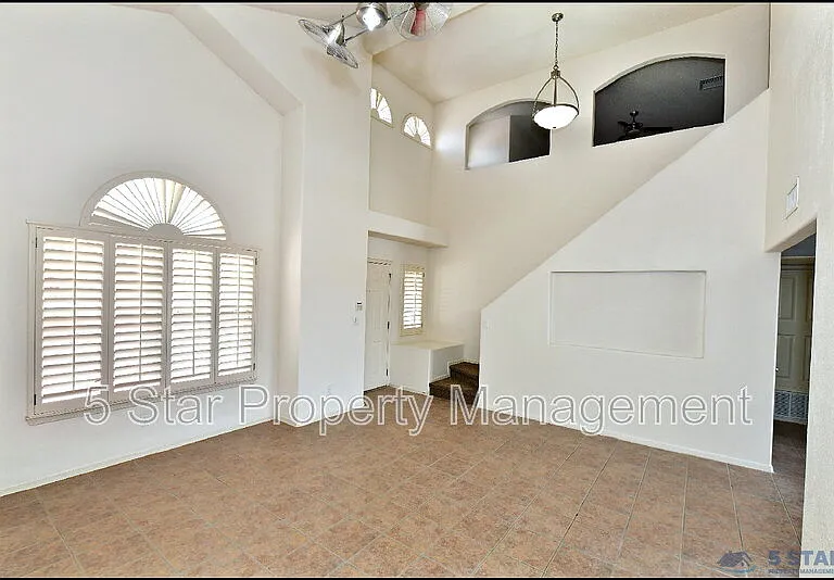 6372 Franklin Ridge Dr — Photo 9