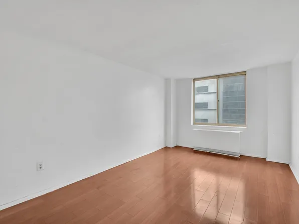 50 Lexington Avenue image 5 of 14