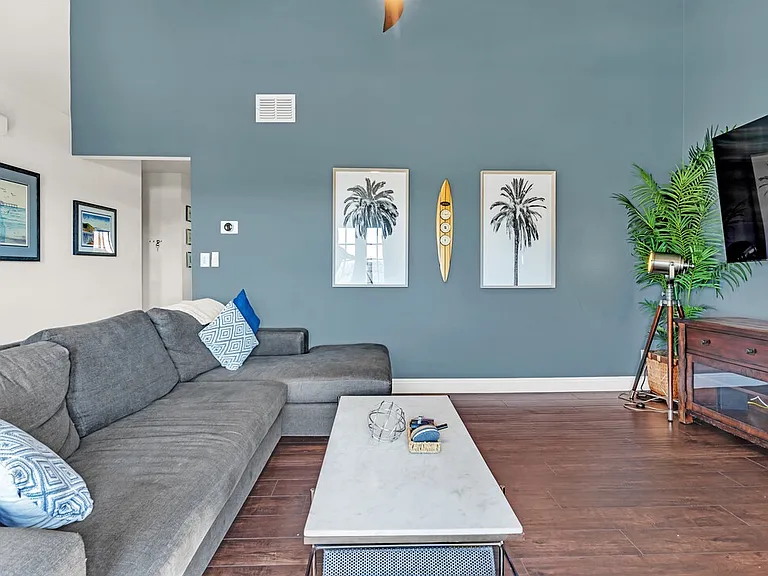 5653 Riley St #102 — Photo 3