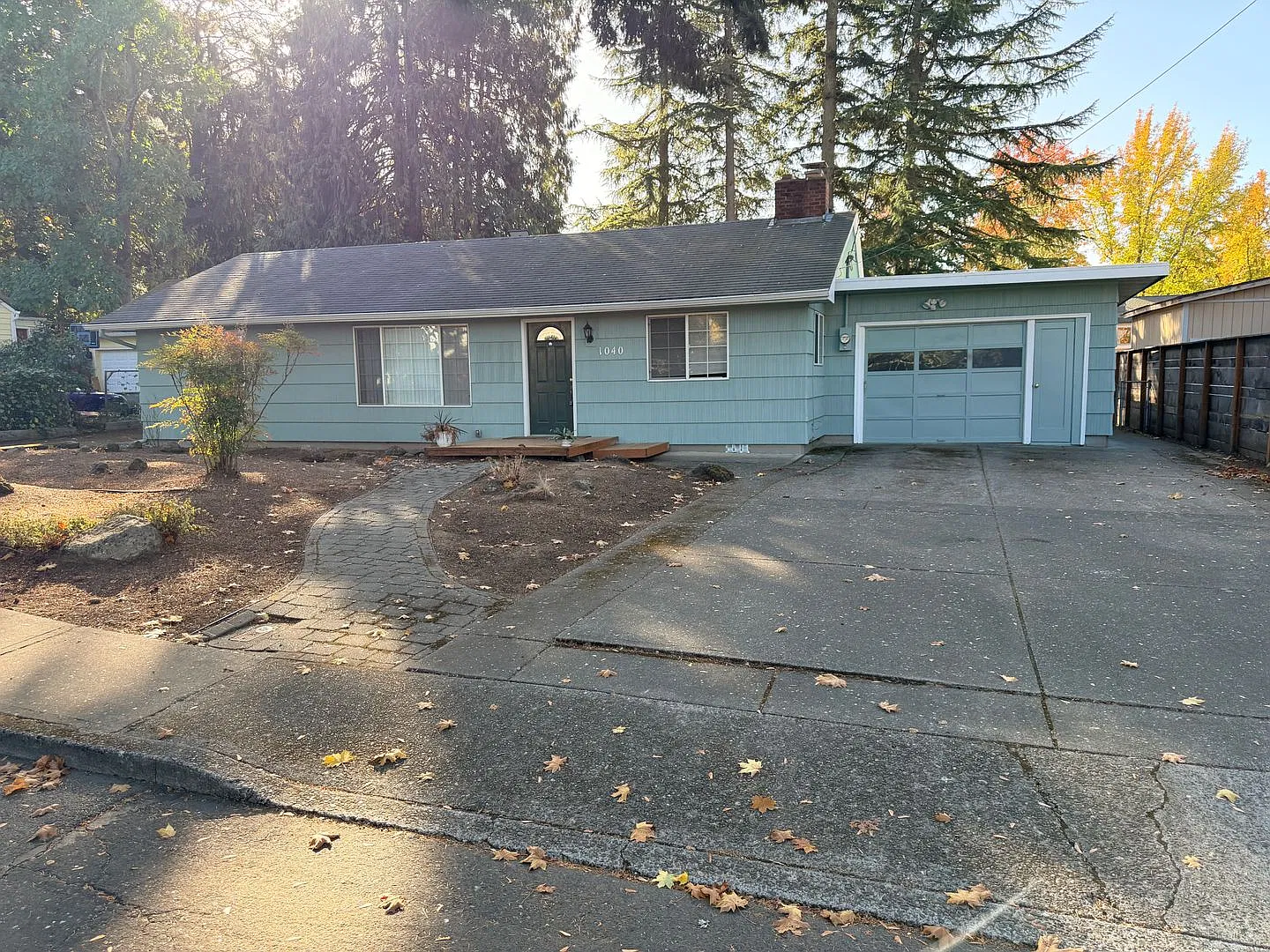 Two Bedroom Home in West Salem + Bonus Room, Large Back Yard — Photo 1