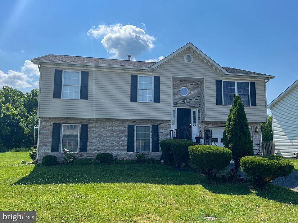 1st image of 112 Nature Dr