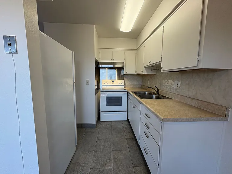 993 Hamilton Avenue — Photo 9