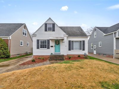 8005 Thornton Dr, Parma, OH, 44129