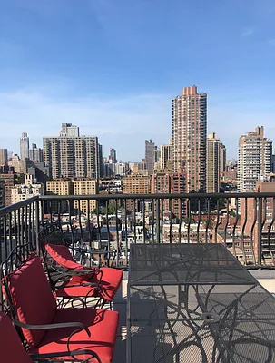 Rented by Corcoran | media 21