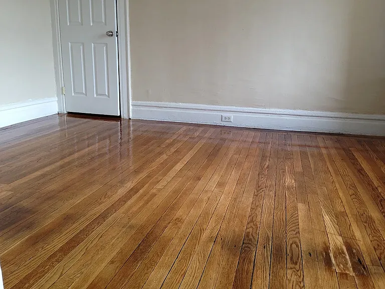 811 Broadway #810-501 — Photo 4
