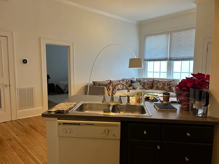 1350 N Morningside Dr NE — Photo 8