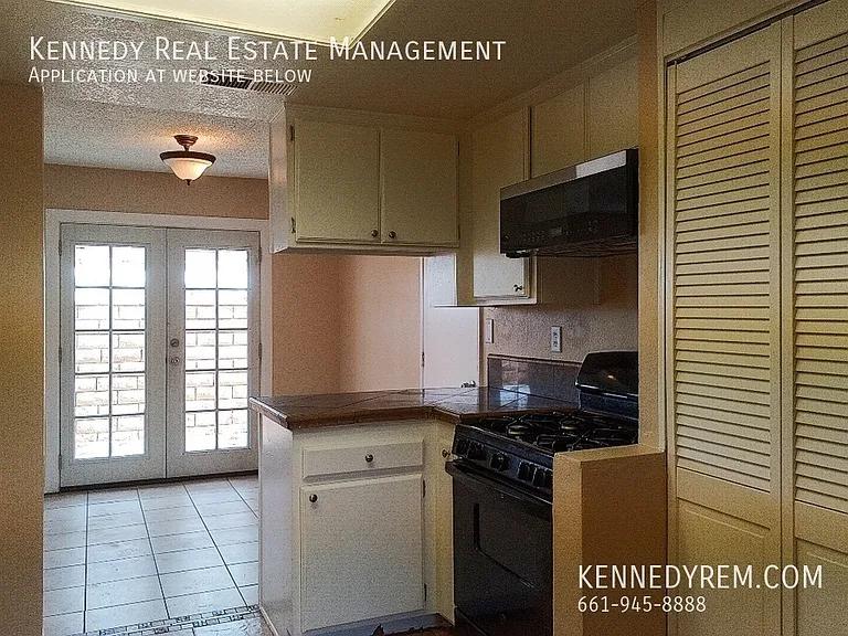 44042 Palm Ln — Photo 7