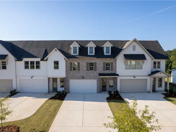 1145 Sarah Ln, Auburn, AL 36830