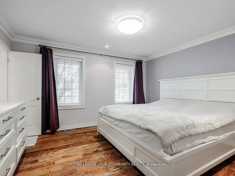 9 Robson Pl E — Photo 22