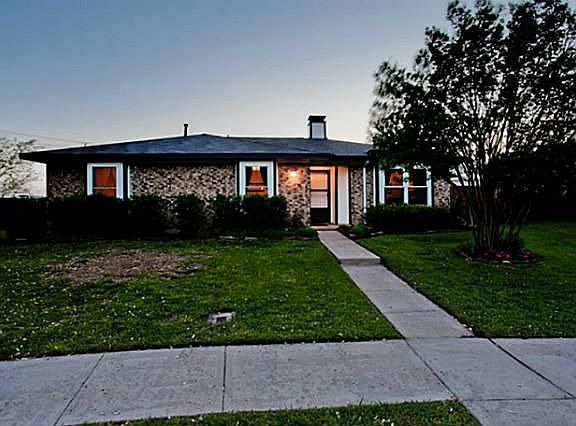 2nd image of 1750 Belltower Pl