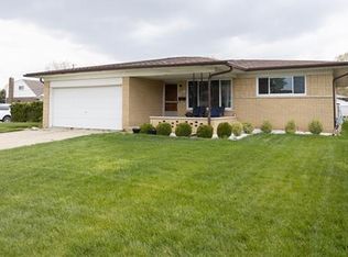 36815 Rowe Ct, Sterling Heights, MI