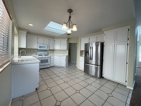 5th image of 19431 San Marino Ct