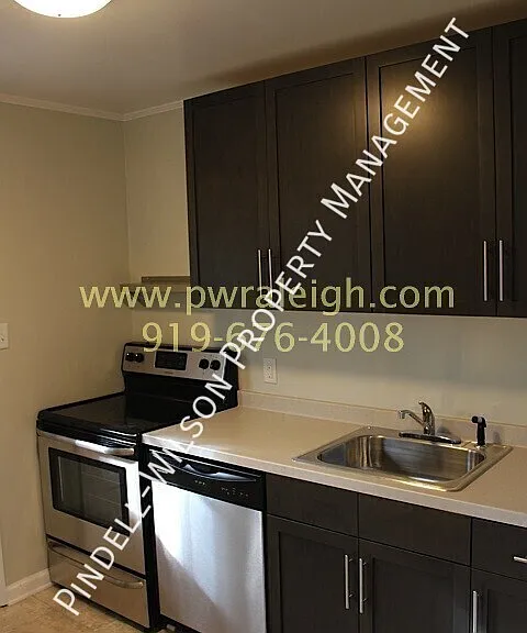 2222 Bernard St — Photo 7