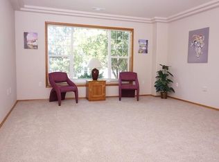 830 Pavilion Pl, Ashland, OR 97520