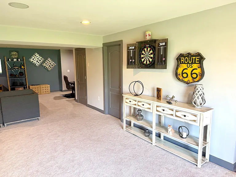 1901 Captain Dr #BASEMENT — Photo 6