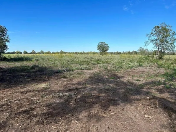 15 County Road 158, Alvin, TX 77511