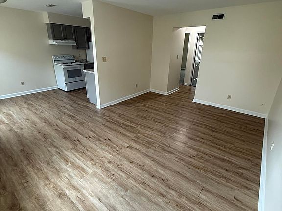 2nd image of 1125 N Buckman St APT F2