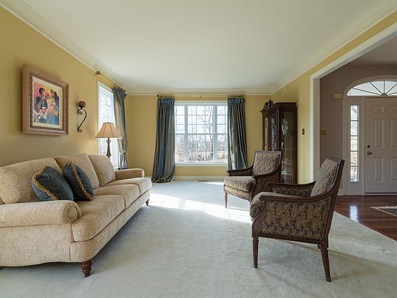 5th image of 41 Serenity Cir