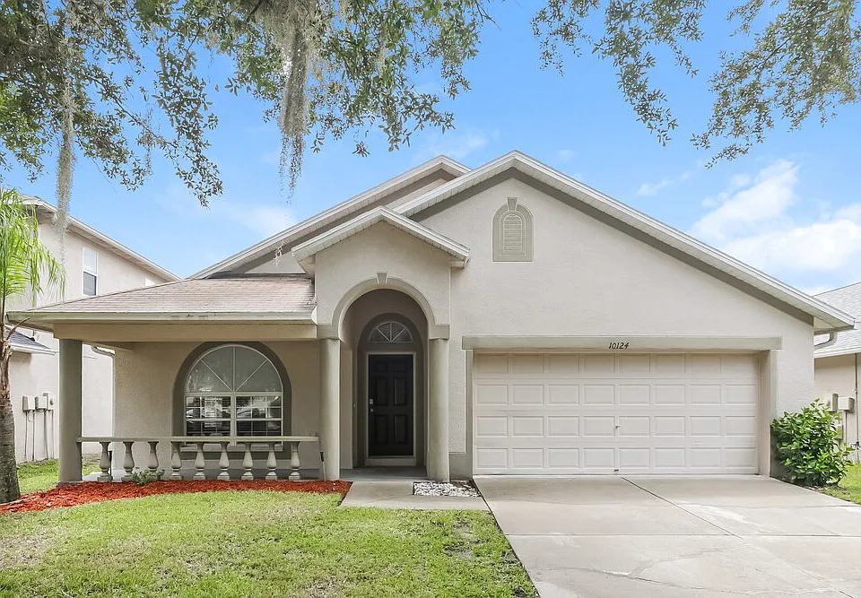 10124 Coldwater Loop