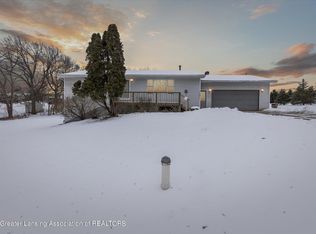 1501 W Dill Rd, Dewitt, MI 48820