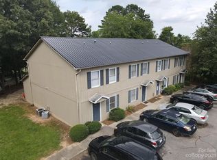 2048 16th St NE #2048, Hickory, NC 28601