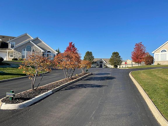 2nd image of 966 Governors Cir