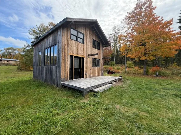 343 Hilltop Rd, Northesk, NB E9E 1S2