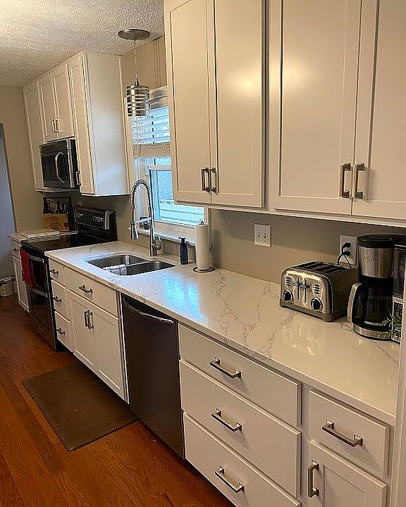 2nd image of 38 Grabill Ct