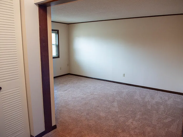 Cedar Point Apartments — Photo 6