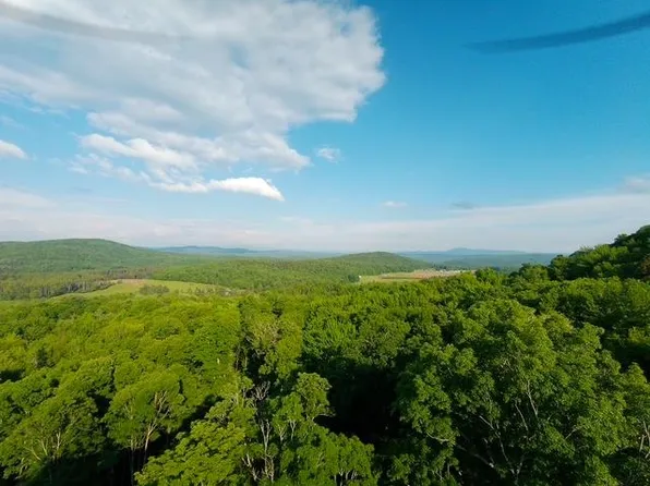 1 DRIFT Lane, Hyde Park, VT 05655