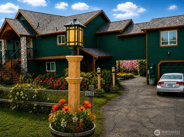 1028 Circle Drive, Camano Island, WA 98282
