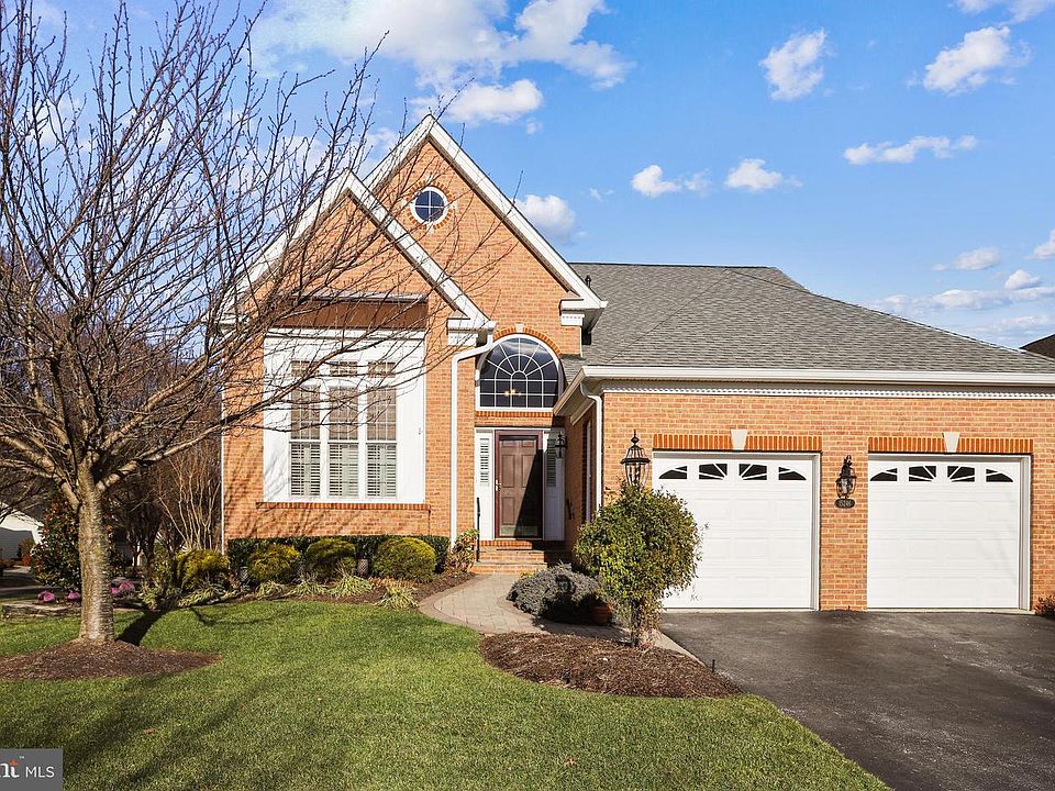 1st image of 15246 Brier Creek Dr