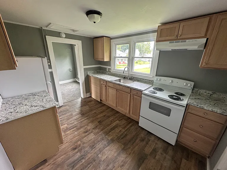 206 N 6th St #B — Photo 2