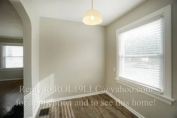 8343 Roland Ave — Photo 7