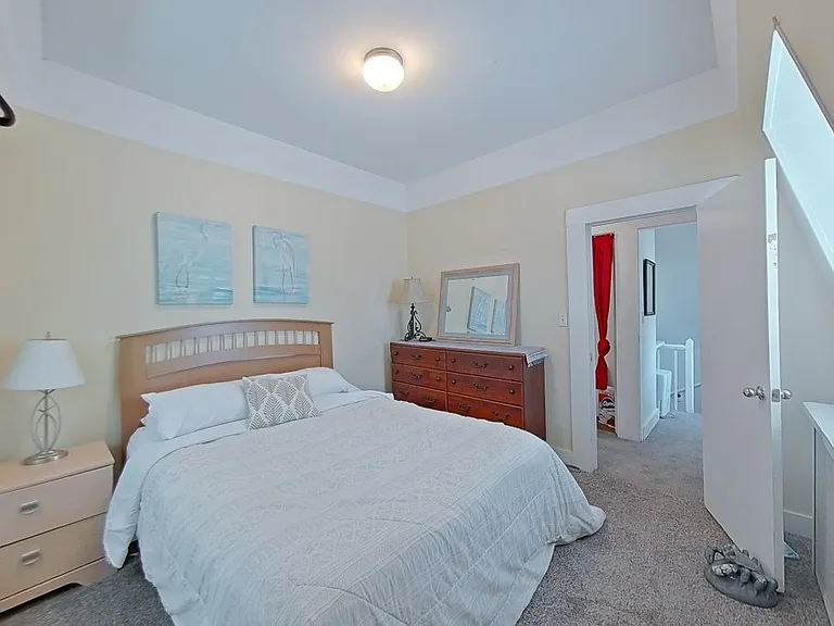36 Dixon St — Photo 27