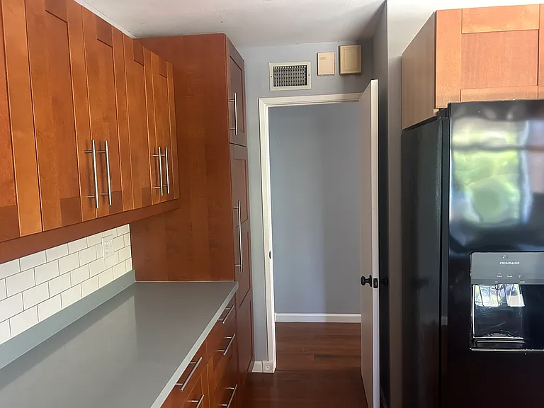 5357 Limerick Ave — Photo 2
