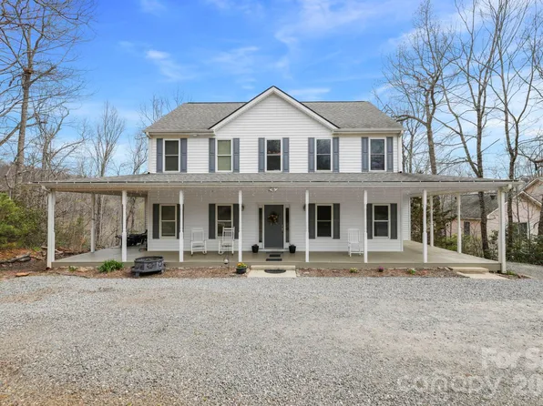 11 Starlight Dr, Black Mountain, NC 28711