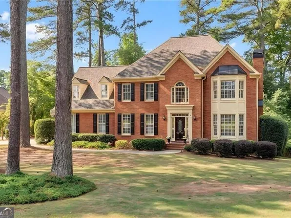 10100 Twingate Dr, Johns Creek, GA 30022